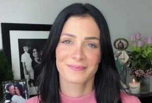 Exmiss Universo puertorriqueña Dayanara Torres revela que padece cáncer piel 