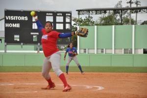 Selección femenina de softbol gana partidos de fogueo en Miami