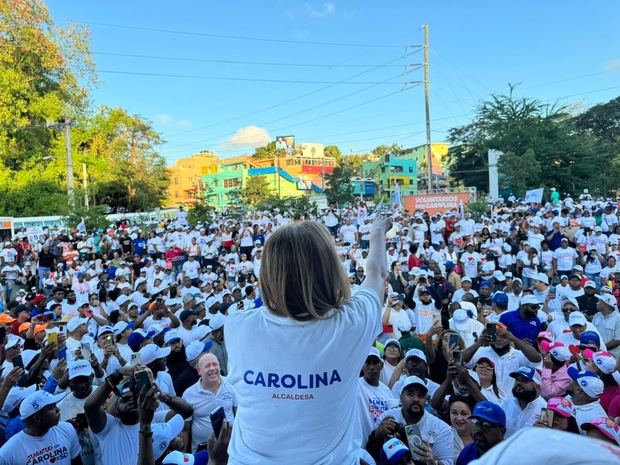 Carolina Ganaría con un 71% según el Centro Económico del Cibao.