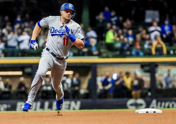 En la imagen, el guardabosques A.J. Pollock de los Dodgers de Los Ángeles.