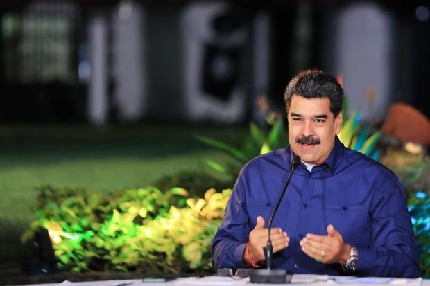 Fotografía cedida por Presa de Miraflores donde se observa al presidente venezolano, Nicolás Maduro, durante un acto de gobierno hoy, en Caracas, Venezuela.