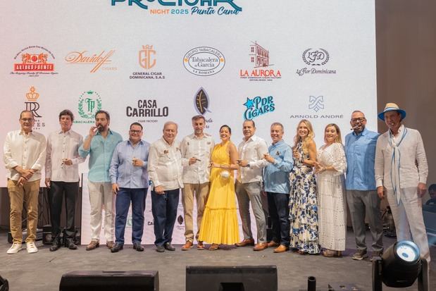 Miembros de la Asociación de Productores de Cigarros de República Dominicana 