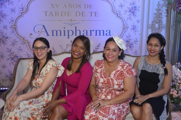 Amipharma Dominicana celebra 15 años de su tradicional Tarde de Té en honor a oncólogas y especialistas