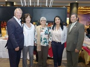 Urs Schneider, Edith Schneider, Xinia Vargas Mora, Nohora Stella Tovar Rey y Crisanto Orlando Torres Pabón