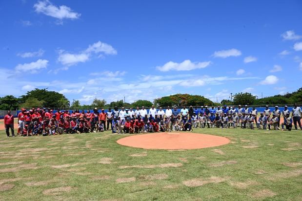 Nuevo estado de béisbol Felipe Rojas Alou inaugurado por Banreservas
en el V Centenario.
