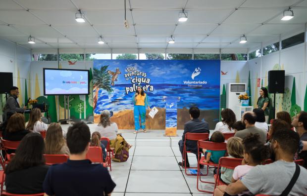 La Cigua Palmera vuela hasta Madrid para inspirar a niños sobre la biodiversidad y la cultura dominicana