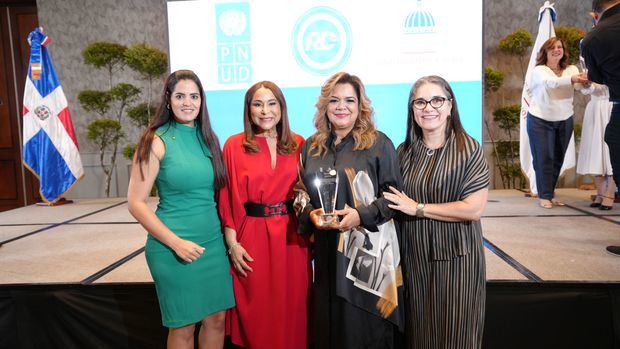 BHD mantiene el Sello Platino Igualando RD por cuatro años consecutivos