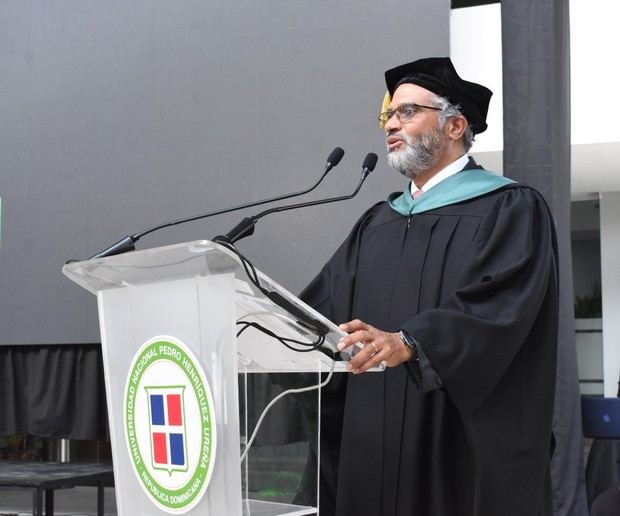 Ing. Feniosky Peña Mora, egresado distinguido UNPHU y decano nacional de Ciencias del Tec de Monterrey.