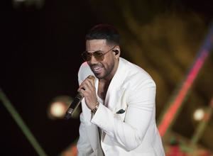 Romeo Santos recibirá el Premio Billboard a 