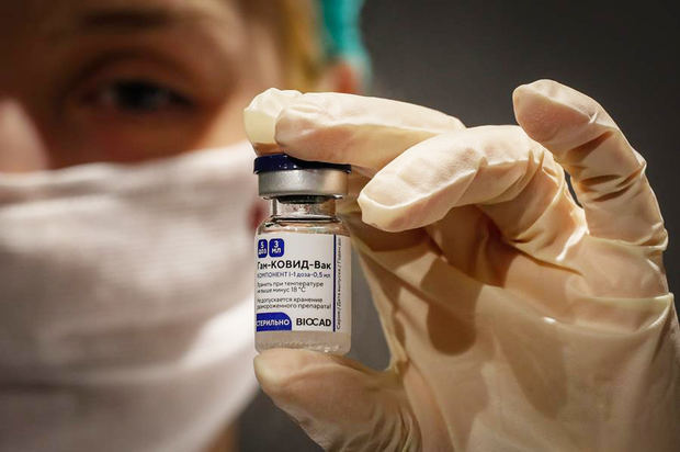 Panamá solicita a Rusia tres millones de su vacuna para la covid.