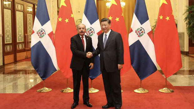 Danilo Medina y Xi Jinping fueron testigos honoríficos en la firma de 18 acuerdos de entendimiento.