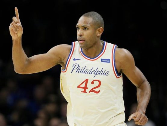 El dominicano Al Horford, se mantuvo en cancha por 30 minutos, en los que realizó un gran trabajo en el aspecto defensivo, al tomar 10 rebotes.