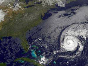 NOAA: Temporada de huracanes será más activa 
