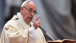 El papa condena el "bárbaro ataque" de "odio sin sentido" cometido en Egipto