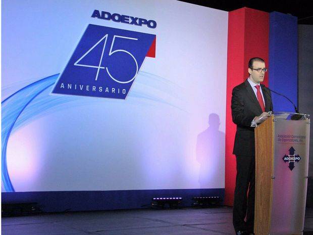  El presidente de ADOEXPO, Álvaro Sousa Sevilla, se dirige a los presentes