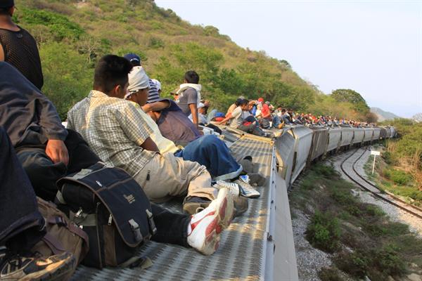 La Fiscalía General del Estado de San Luis Potosí (FGESLP) y el Gobierno de Guanajuato informaron este jueves que fueron liberados 35 migrantes.