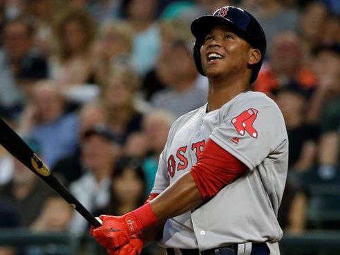 Rafael Devers, más joven en dar jonrón con los Medias Rojas