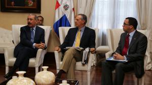 Danilo Medina pide a instituciones agilizar trabajos de construcción