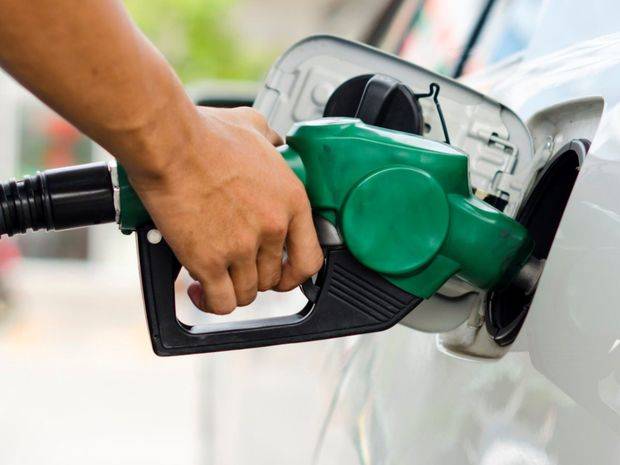 Bajan gasolina, gasoil y otros combustibles