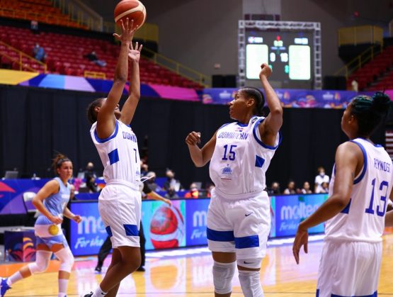 Baloncesto femenino RD cae ante Argentina en inicio de AmeriCup 2021.