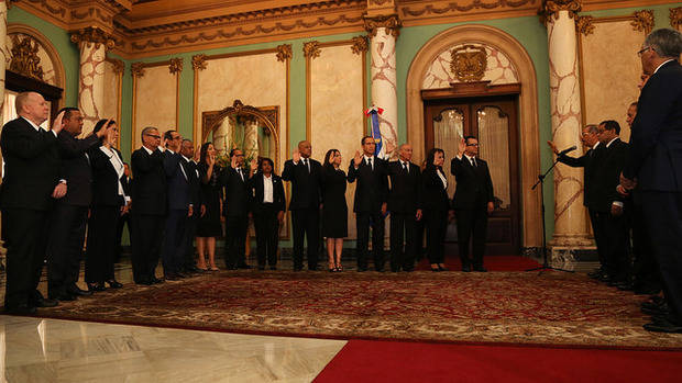 Acto oficial de juramentación de los nuevos miembros del Tribunal Superior Electoral, sus suplentes, y de la Suprema Corte de Justicia, encabezado por el presidente Danilo Medina en el salón de Embajadores del Palacio Nacional.
 