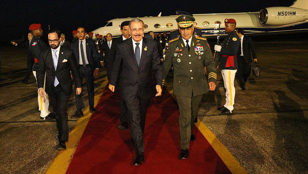 Tras participar en XLIX Cumbre SICA, presidente Danilo Medina regresa al país.