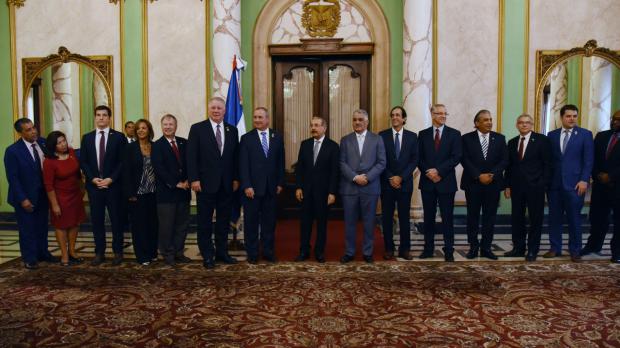 Congresistas de EEUU se reúnen con el presidente dominicano