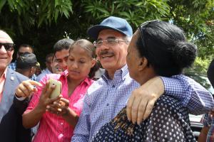 Danilo Medina reactivará actividades productivas de la gente de Palmar de Ocoa