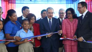 Medina inaugura tres escuelas en municipios provincia Santo Domingo