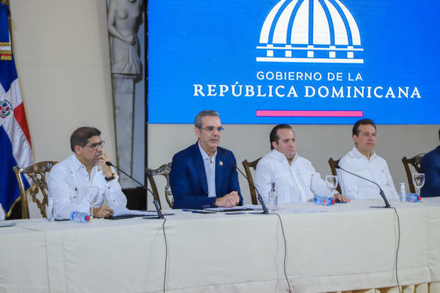 Presidente Abinader presenta programa Siembra RD para continuar garantizando seguridad alimentaria de los dominicanos.