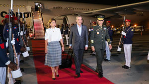 Presidente Abinader regresa al paí­s desde Suiza tras destacada participación en la 75.a Asamblea Mundial de la Salud y el FEM