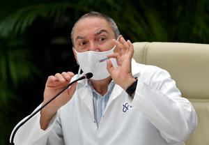 Francia apoya con 45 millones de euros la producción de vacunas en Cuba