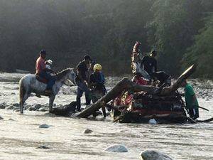 Mueren dos personas en arrastradas por la crecida de un río