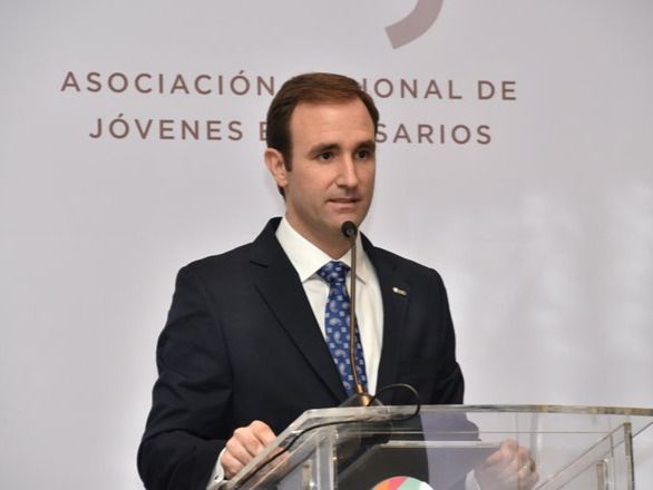 Raúl Hoyo.