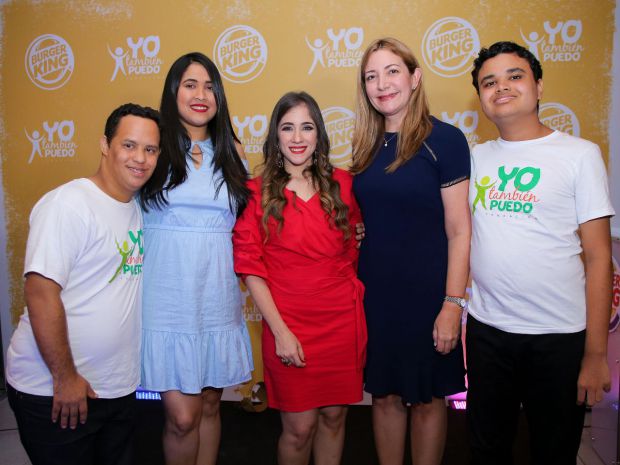 Anthony Hidalgo, Alexandra Bodden, María Esperanza Hache, Isabel Turull y Sergio Acosta.