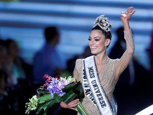 La sudafricana Demi-Leigh Nel-Peters es la nueva Miss Universo