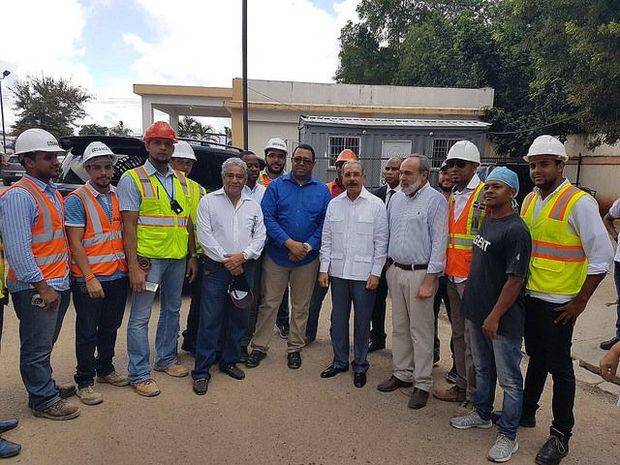 Danilo Medina realiza  visitas al Hospital Dr. Francisco Moscoso Puello y la Ciudad Sanitaria Dr. Luis Eduardo Aybar en construcción.