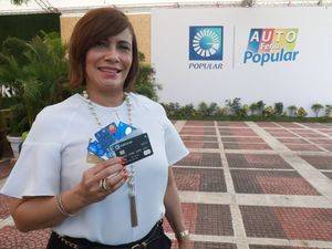 La señora Austria Gómez, vicepresidente del Área de Tarjetas,  explicó que la tecnología NFC mejora la experiencia del cliente, agiliza el proceso de compra y establece un estándar seguro de la transacción. 
