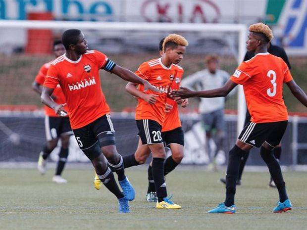 gol de Frank Angong dio una ajustada victoria 2-1 a Cibao Atlético.