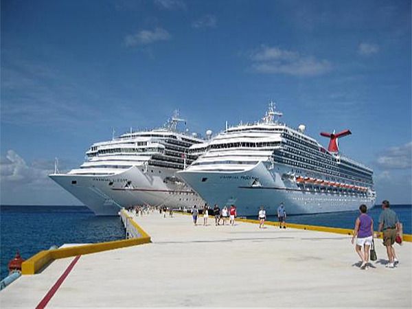 Puerto Plata da un gran paso para atraer grupos en vuelos chárter de turistas para cruceros y hospedaje.