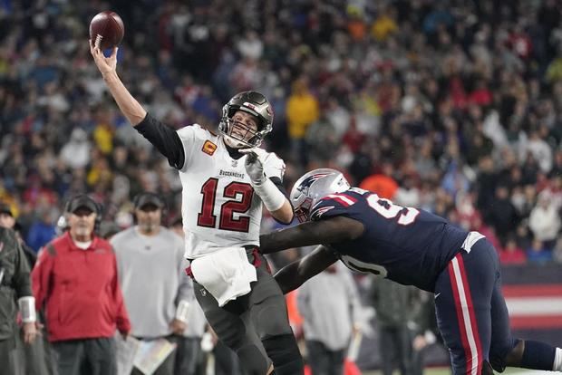 Brady estableció récord en su regreso a New England.