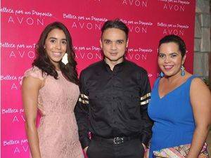 Lily Mateo, Cherny Reyes y Mariell Araujo.