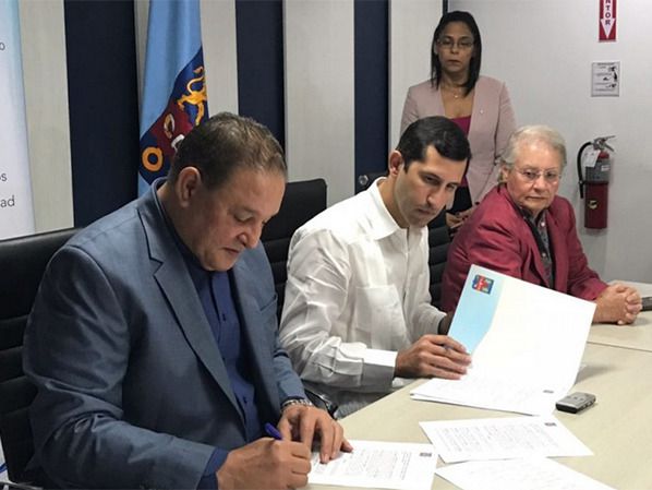 CAASD y Fondo de Agua firman acuerdo para conservar cuencas abastecen agua al GSD.