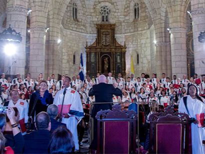 Foto de archivo. El Coro de la Catedral Primada de América y su Orquesta ofrece el concierto La Natividad del Señor, en el 2016.