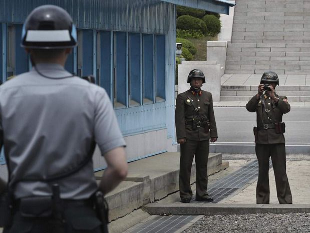 Soldado norcoreano desertó hoy a Corea del Sur.