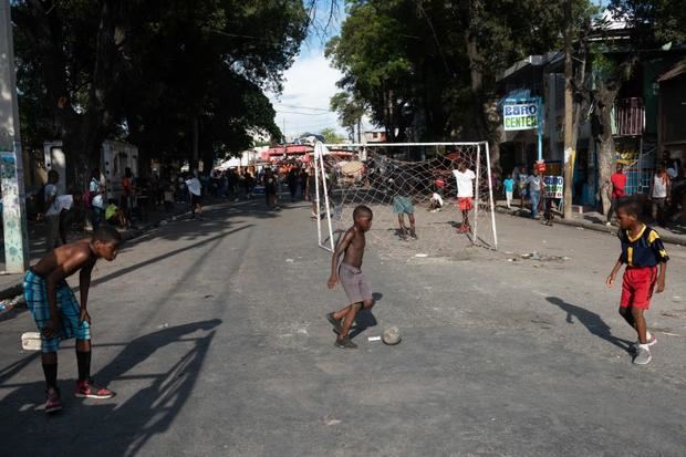 Haití, paralizado por una huelga del transporte y escenario de masivas protestas