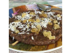 Pancake con coco y jengibre u un rayito de miel.