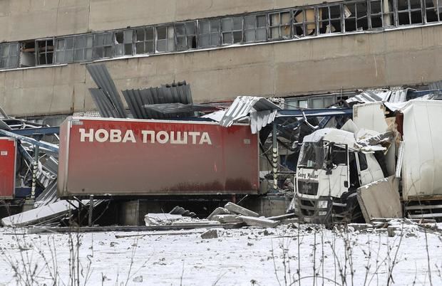 Destrucción causada por un misil en Járkov, en el norte de Ucrania.

