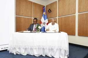 El acuerdo de cooperación interinstitucional está orientado a fortalecer las estrategias de prevención en los centros educativos del país.