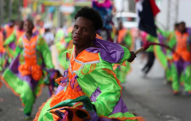 Miles disfrutan del Desfile Nacional de Carnaval 2018 organizado por el Ministerio de Cultura